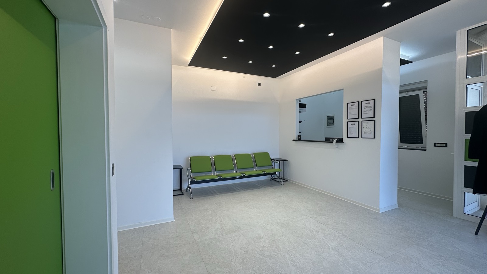 Čekaonica s recepcijom u Apex Dental Zadar